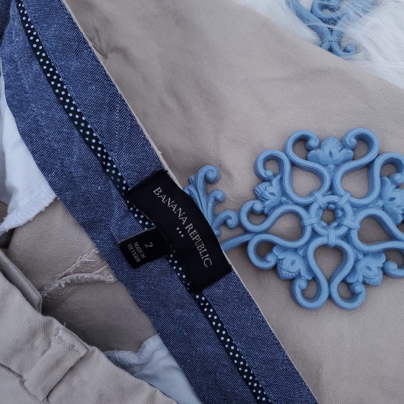 Banana Republic Shorts - Picture 4 of 5